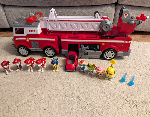 Paw patrol ultimate - ultimate, rescue