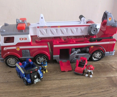 Paw patrol ultimate - patrol, rescue