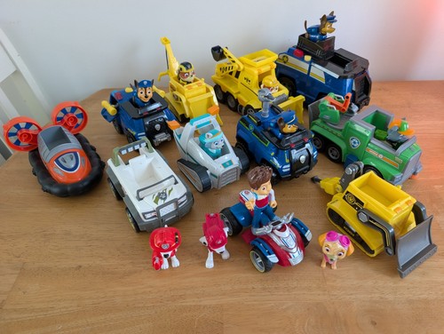 Paw patrol figure and vehicle - paw,