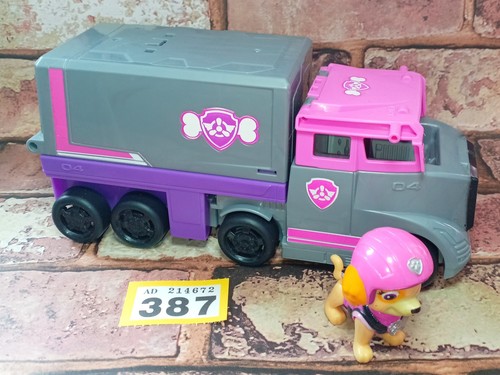 Paw patrol skye - paw, rescue